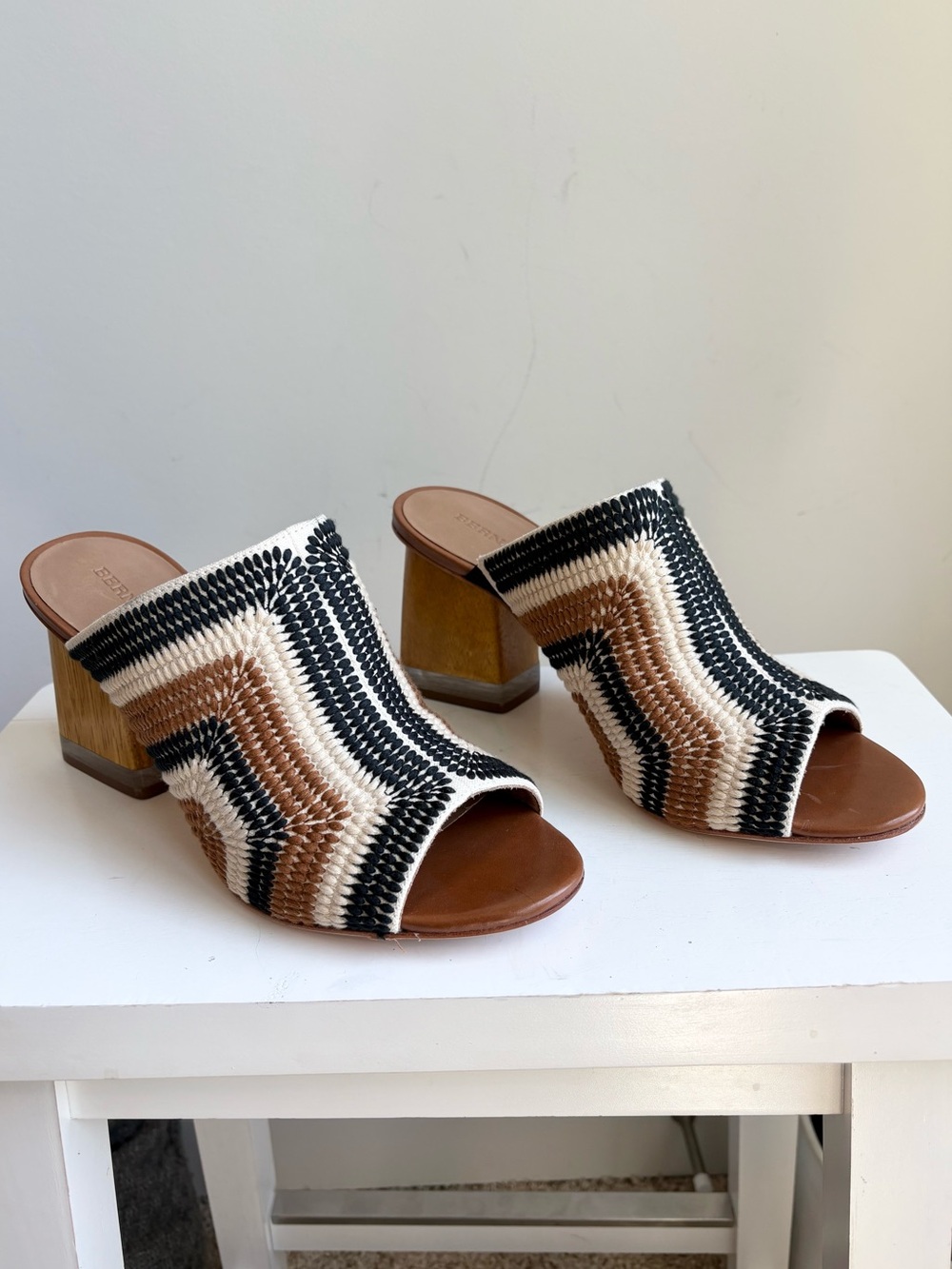 Bernardo Nala Woven Heeled Mules | Anthropologie size 10